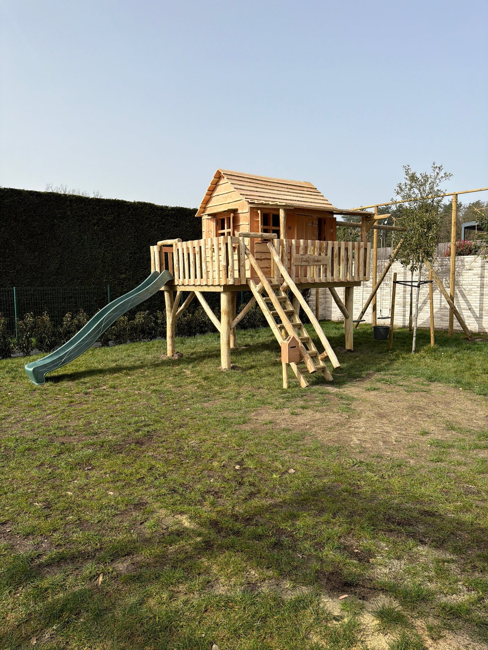 houten speelhuisje Lanaken