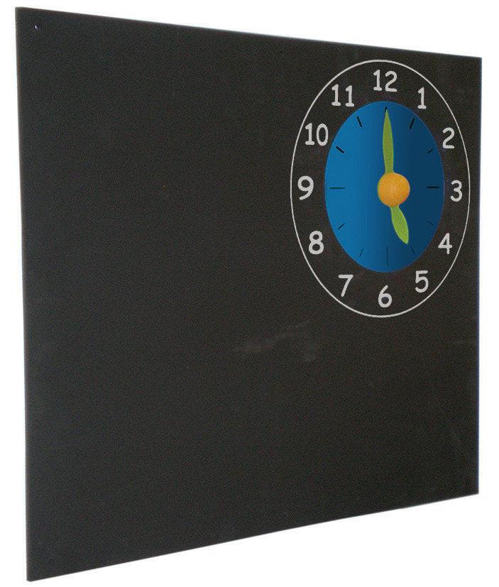 Krijtbord met klok voor aan een speelhuisje
