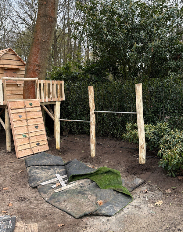 Dubbel tuimelrek van hout voor twee kinderen