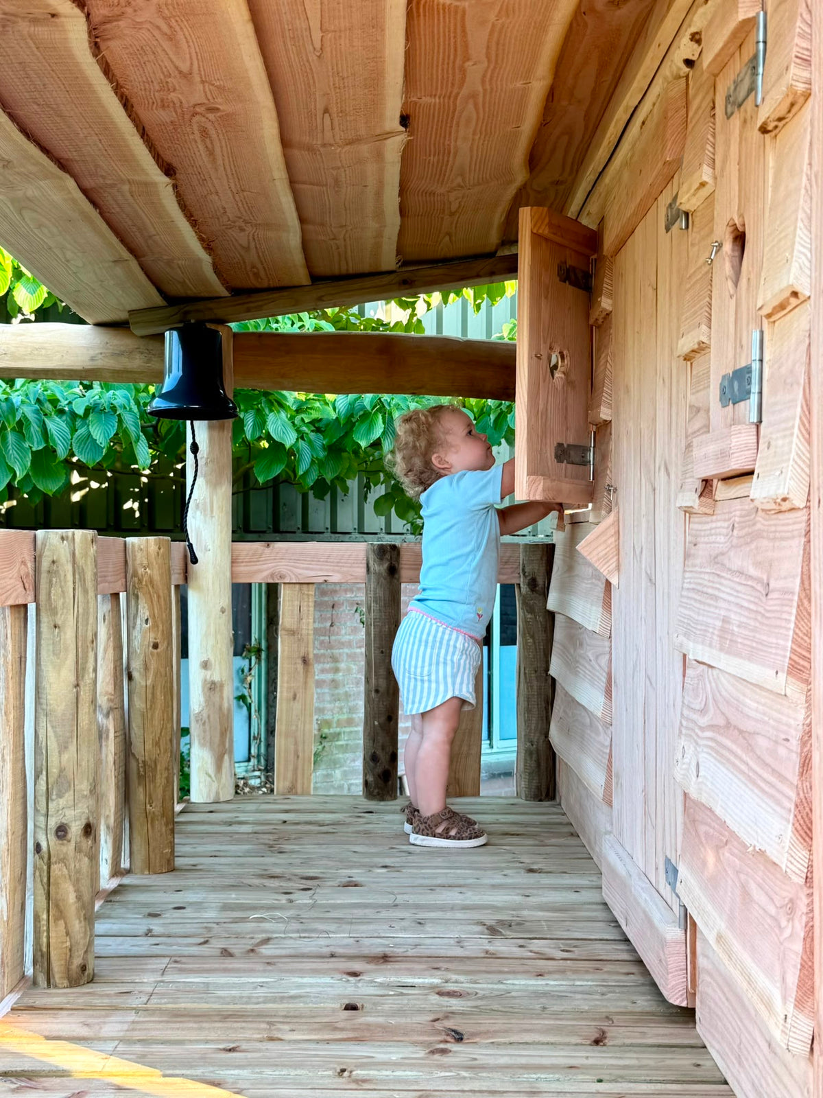 Hier worden zandtaartjes verkocht voor €0,03.