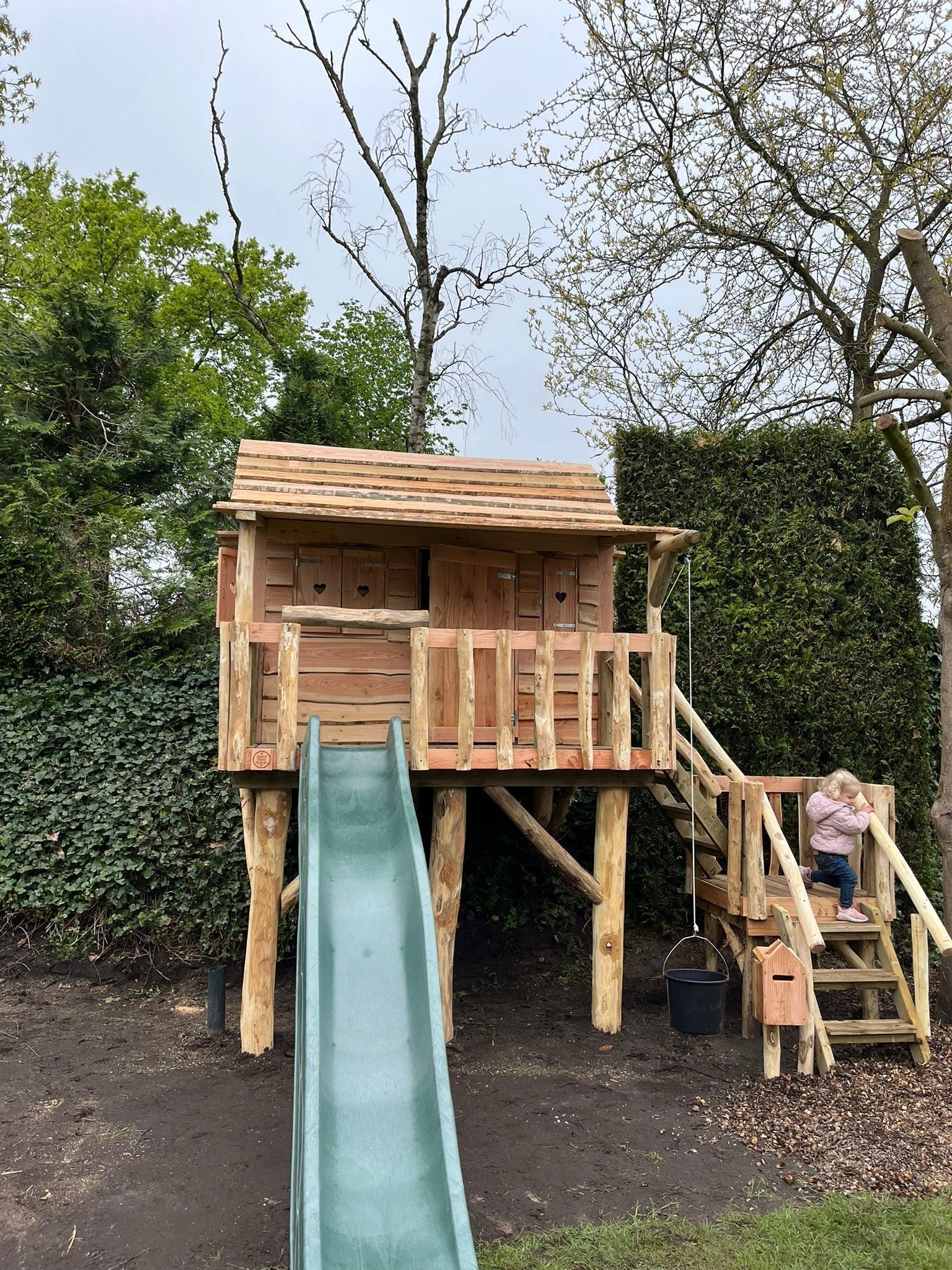 Houten speelhuisje van Harold Speelhuisjes, duurzaam en ideaal voor kinderen om in te spelen